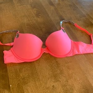 Victoria’s secret bra